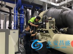 大型中央空調維保收費標準以及維?？照{重要性